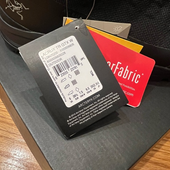 Arcteryx Women’s ACRUX TR GTX Waterproof GORE-TEX Boot - Picture 9 of 9